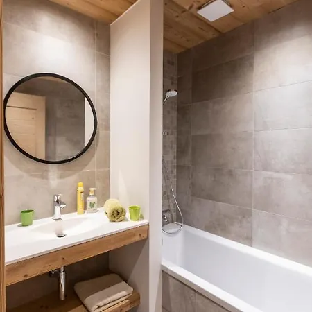 Apartment Hotelier Les Equinoxes - Val D'isere La Daille