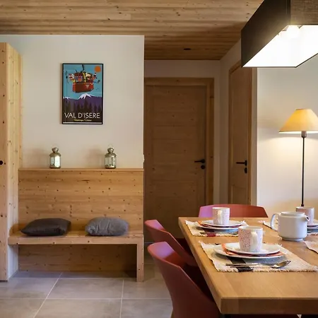 Hôtelier Les Equinoxes - Val D'isere Apartment La Daille