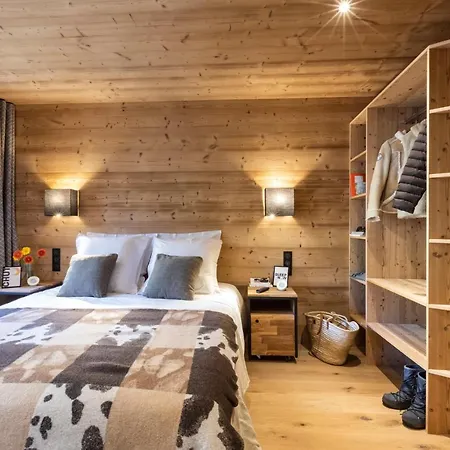 Hotelier Les Equinoxes - Val D'isere Apartment *