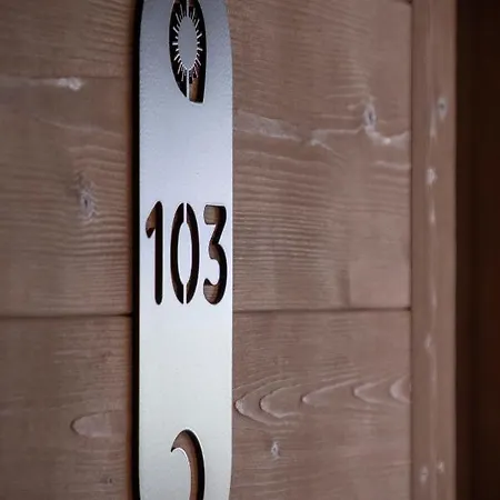 Apartment Hotelier Les Equinoxes - Val D'isere