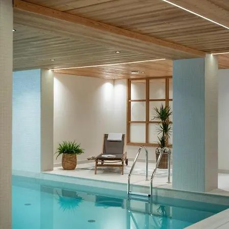 Hotelier Les Equinoxes - Val D'isere La Daille
