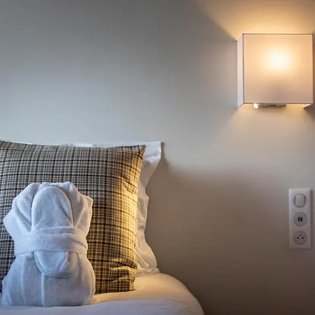Apartment Hotelier Les Equinoxes - Val D'isere *