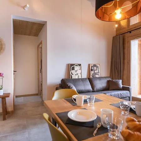 Apartment Hotelier Les Equinoxes - Val D'isere *