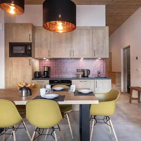 Hotelier Les Equinoxes - Val D'isere Apartment La Daille