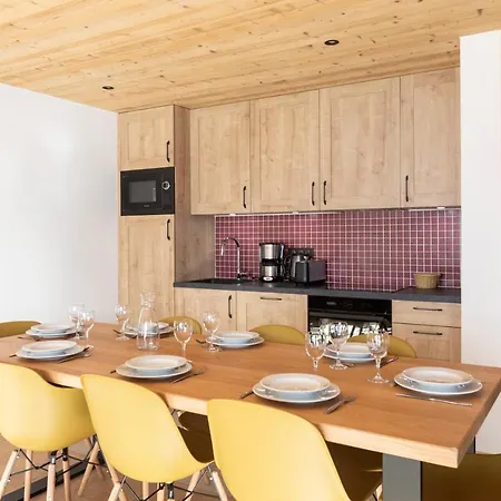 Apartment Hotelier Les Equinoxes - Val D'isere La Daille